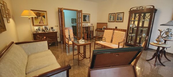 intera palazzina in vendita a Cosenza in zona Cosenza Vecchia