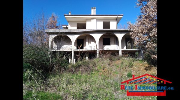 casa indipendente in vendita a Cosenza in zona Donnici