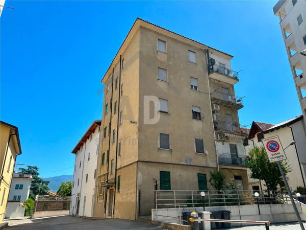 appartamento in vendita a Cosenza in zona Cosenza Vecchia
