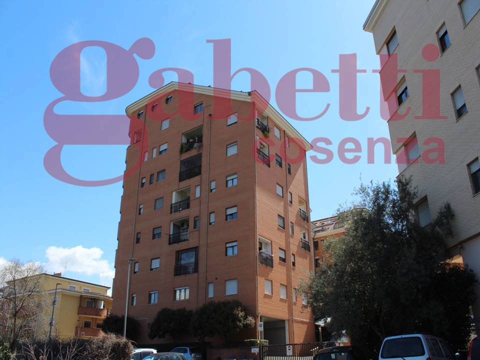 appartamento in vendita a Cosenza in zona Panebianco
