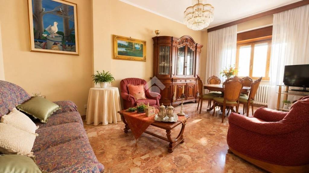 appartamento in vendita a Cosenza in zona Città 2000