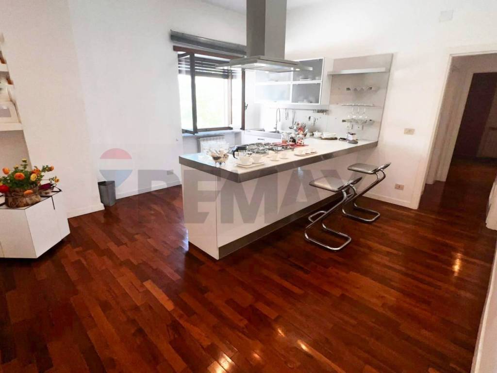 appartamento in vendita a Cosenza in zona Panebianco