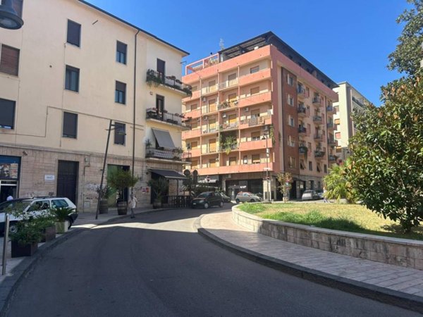 appartamento in vendita a Cosenza in zona Cosenza Vecchia