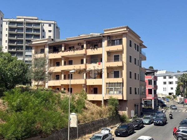 appartamento in vendita a Cosenza in zona Cosenza Vecchia