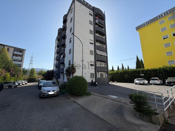 appartamento in vendita a Cosenza in zona Via Popilia