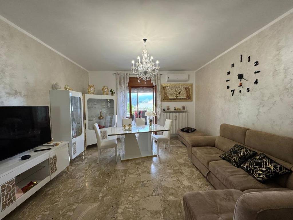 appartamento in vendita a Cosenza in zona Città 2000