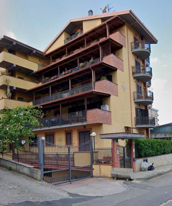 appartamento in vendita a Cosenza in zona Panebianco