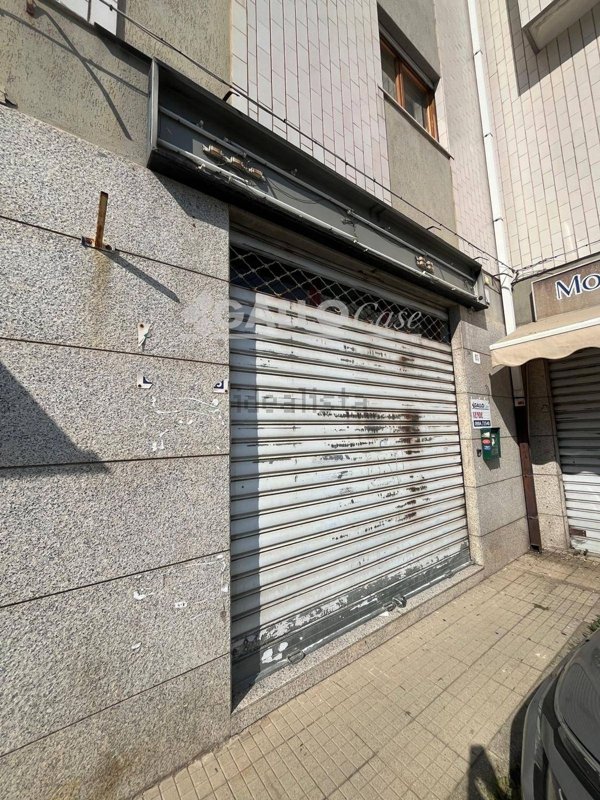 locale commerciale in vendita a Cosenza