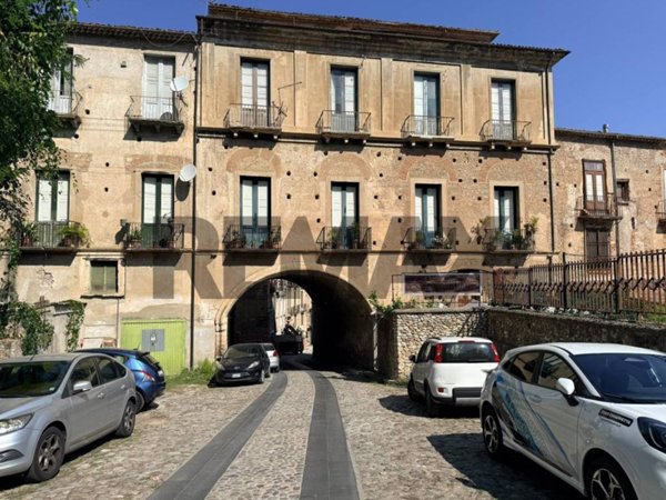 appartamento in vendita a Cosenza in zona Gergeri