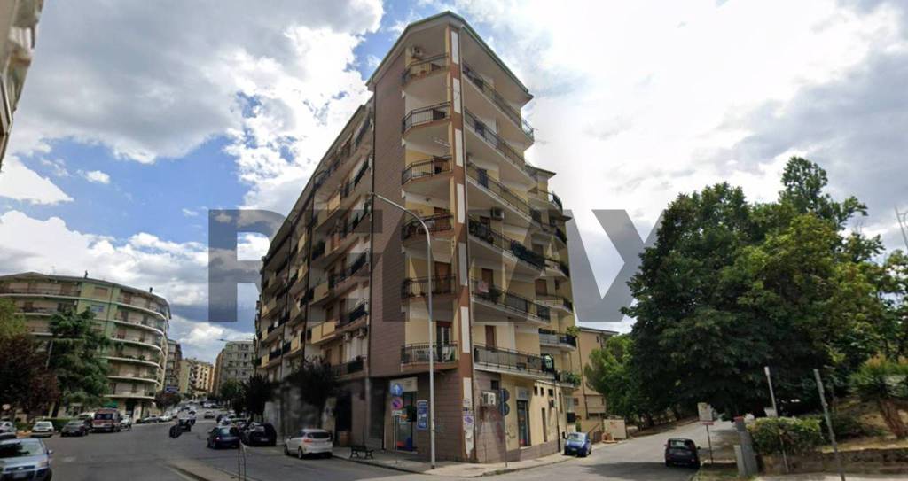 appartamento in vendita a Cosenza in zona Cosenza Vecchia