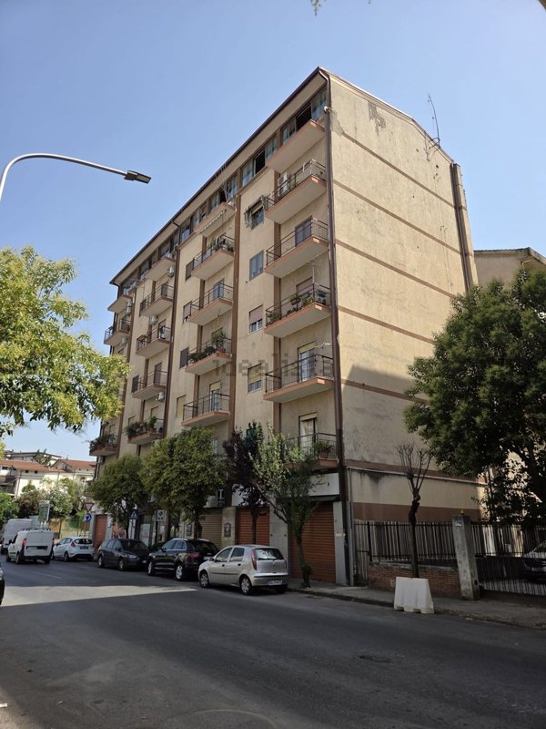 appartamento in vendita a Cosenza in zona Città 2000