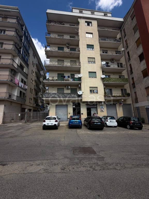 appartamento in vendita a Cosenza in zona Cosenza Vecchia