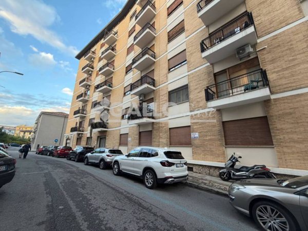 ufficio in vendita a Cosenza in zona Città 2000