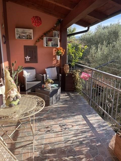 casa indipendente in vendita a Cosenza in zona Crispino