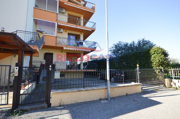 casa semindipendente in vendita a Crosia in zona Mirto