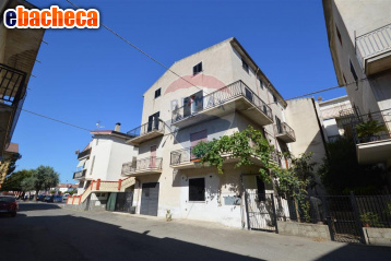 appartamento in vendita a Crosia in zona Mirto