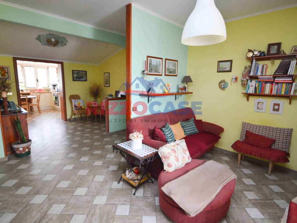 appartamento in vendita a Crosia in zona Mirto