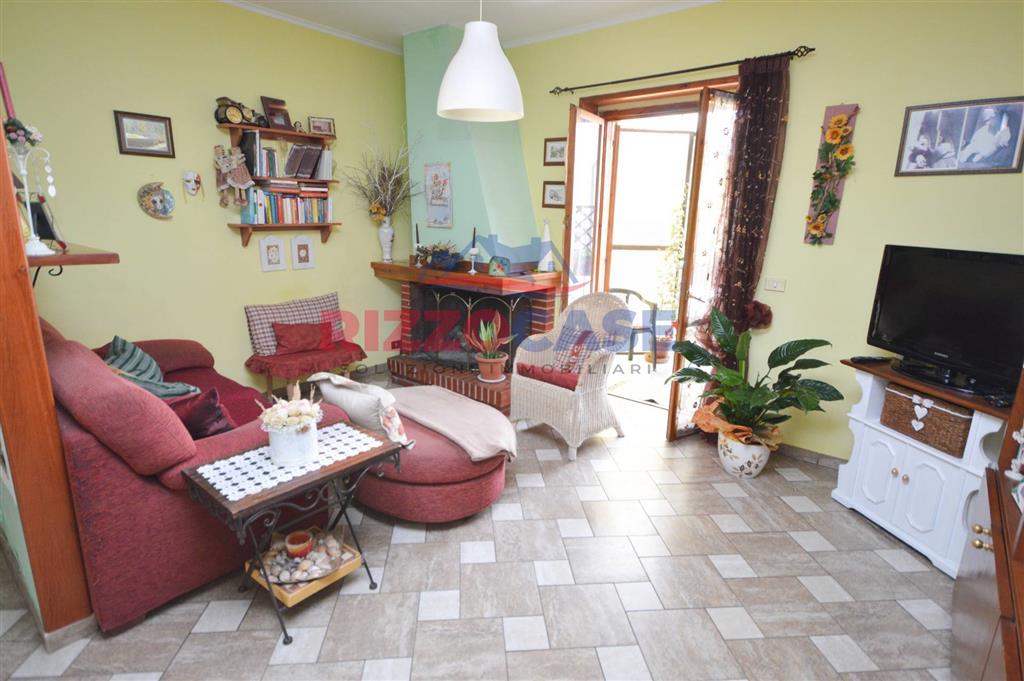 appartamento in vendita a Crosia in zona Mirto
