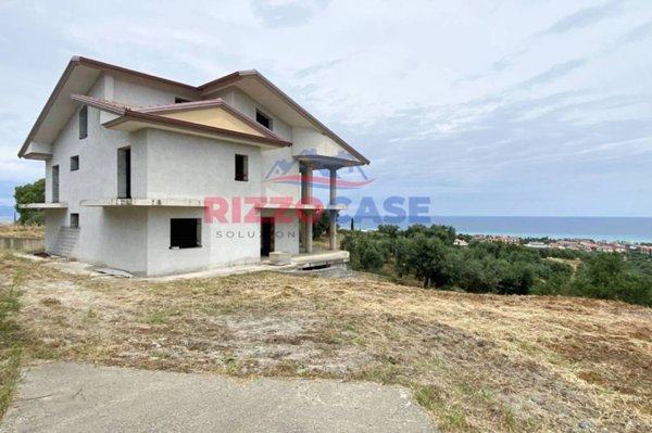 casa indipendente in vendita a Crosia in zona Mirto