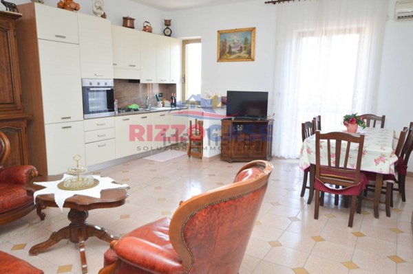 appartamento in vendita a Crosia in zona Mirto