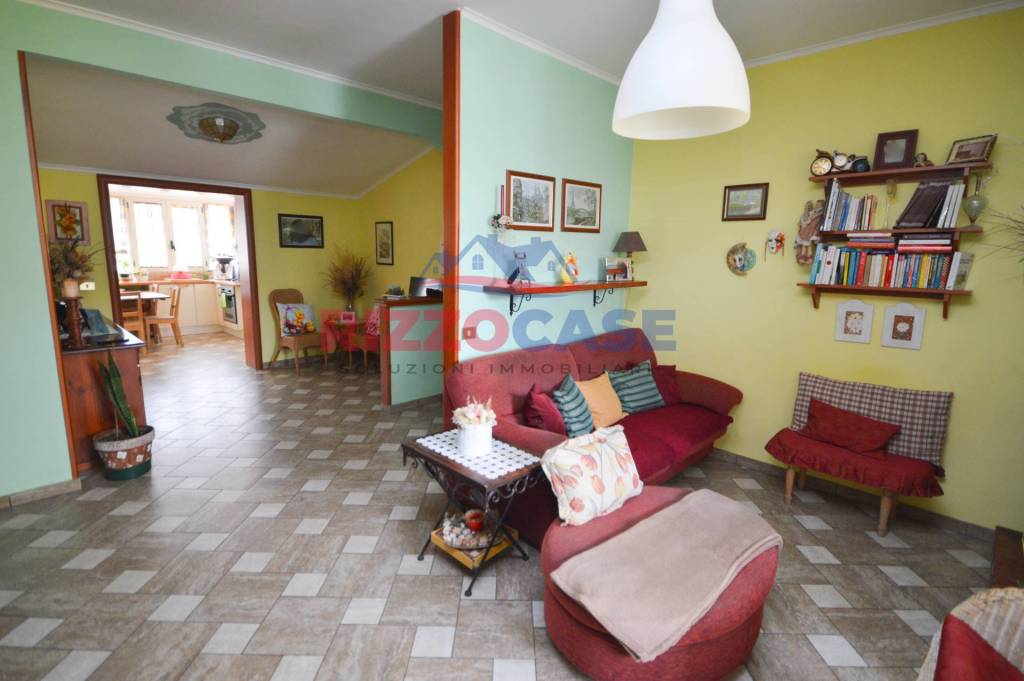 appartamento in vendita a Crosia in zona Mirto