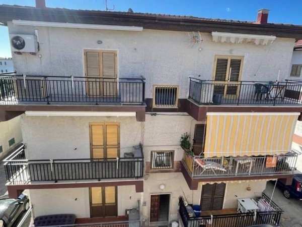 appartamento in vendita a Crosia in zona Mirto