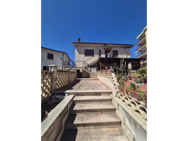 casa indipendente in vendita a Crosia