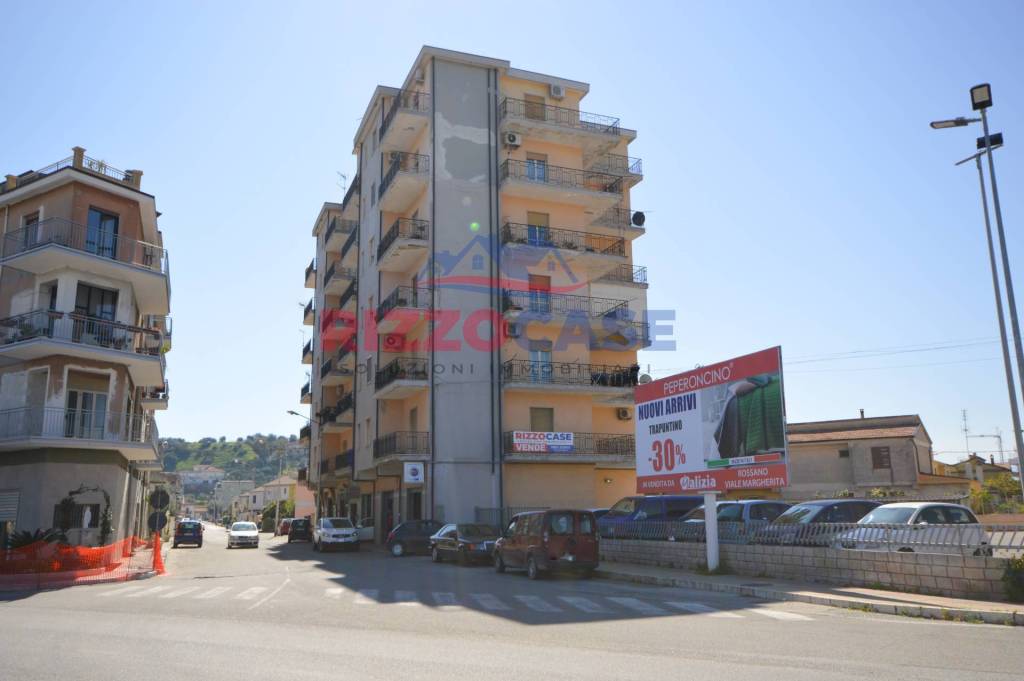 appartamento in vendita a Crosia in zona Mirto