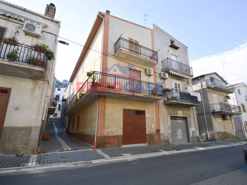 casa indipendente in vendita a Crosia in zona Mirto