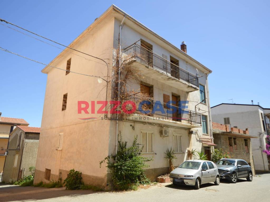 appartamento in vendita a Crosia in zona Mirto