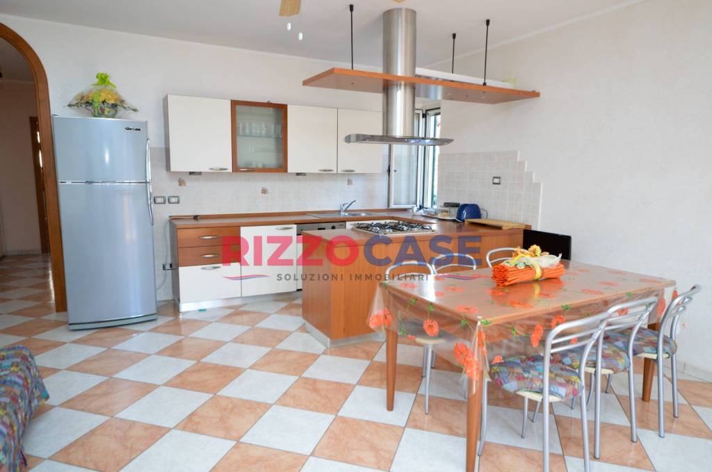 casa indipendente in vendita a Crosia in zona Mirto