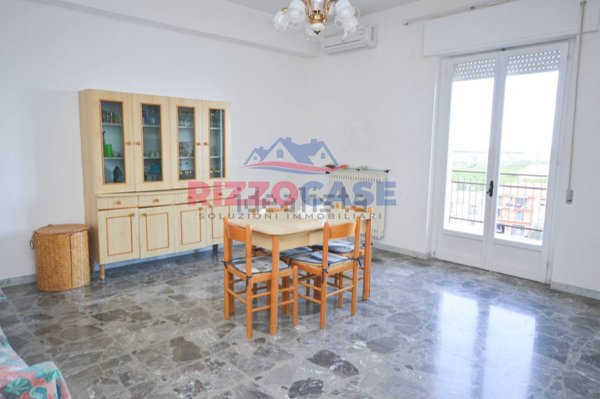 appartamento in vendita a Crosia in zona Mirto