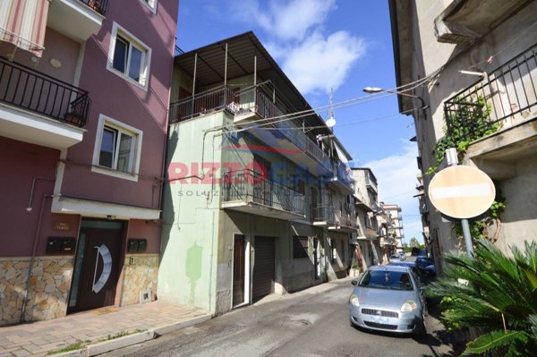 casa semindipendente in vendita a Crosia in zona Mirto