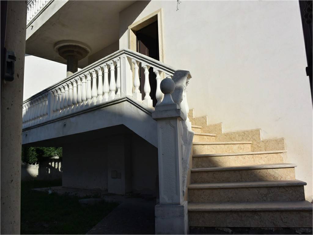 casa indipendente in vendita a Crosia