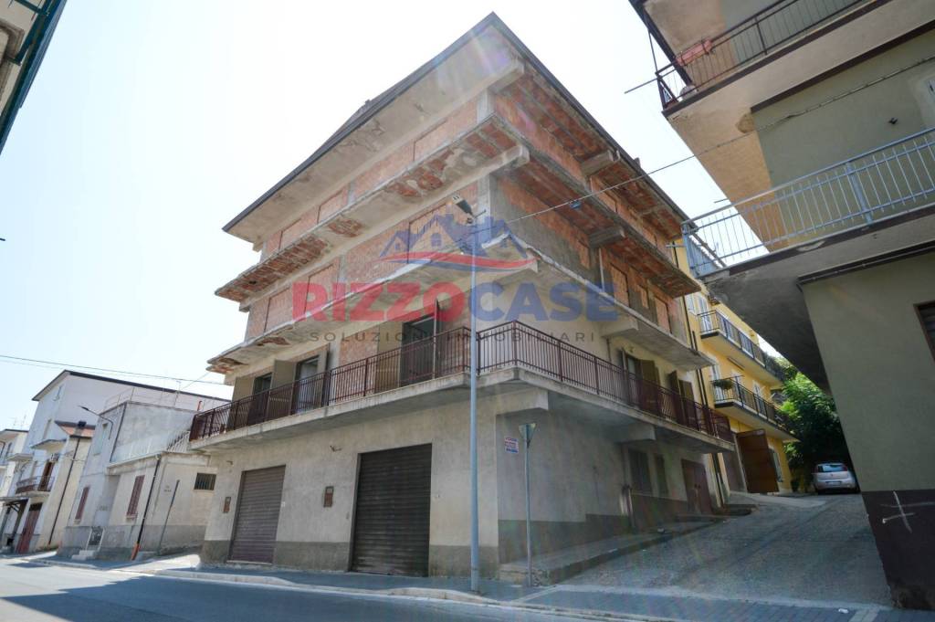 appartamento in vendita a Crosia in zona Mirto