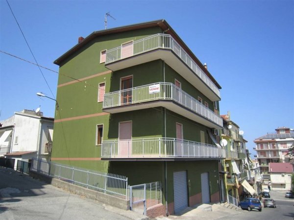 appartamento in vendita a Crosia in zona Mirto