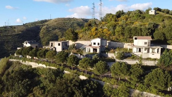 casa indipendente in vendita a Diamante