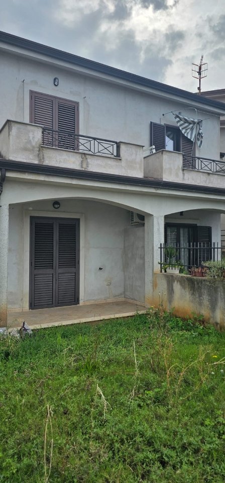 casa indipendente in vendita a Diamante