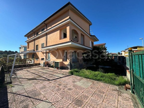 casa indipendente in vendita a Diamante