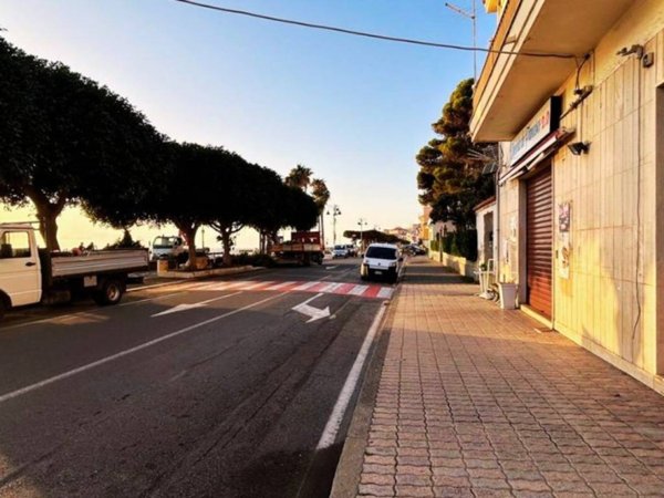 negozio in vendita a Diamante