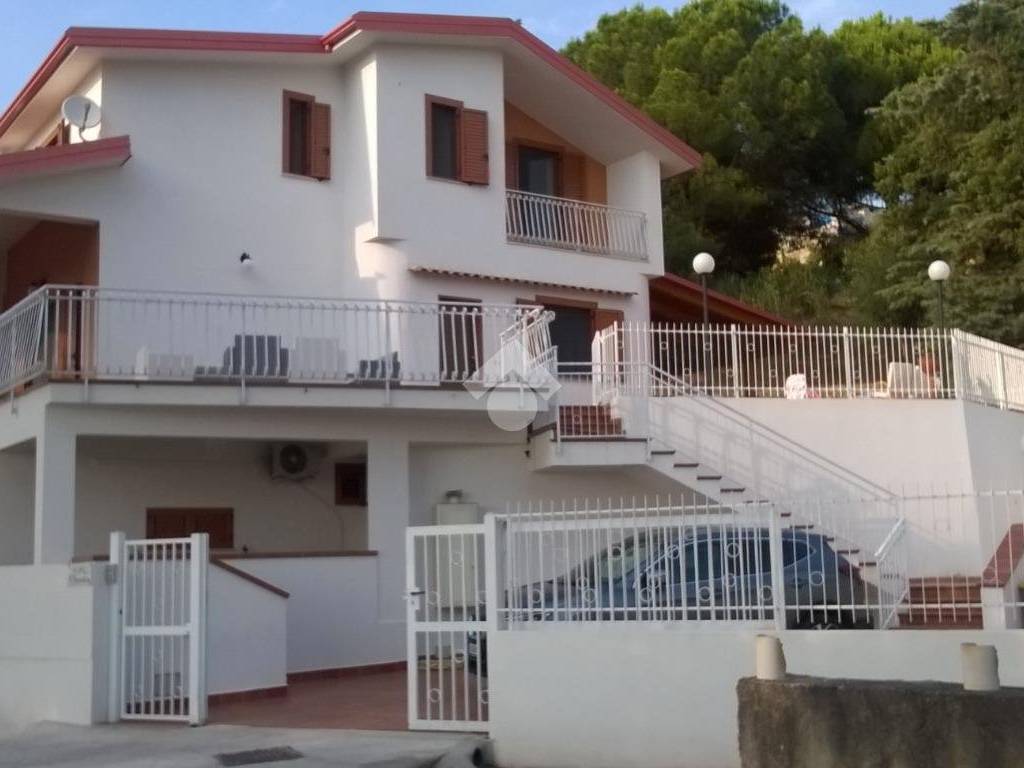 casa indipendente in vendita a Diamante