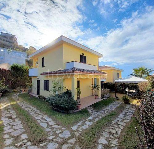 casa indipendente in vendita a Diamante