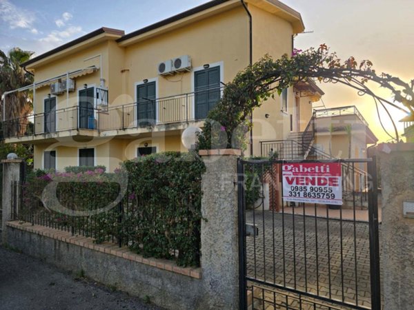 casa indipendente in vendita a Diamante