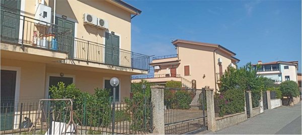 quadrivano in vendita a Diamante