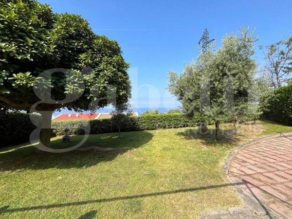 casa indipendente in vendita a Diamante