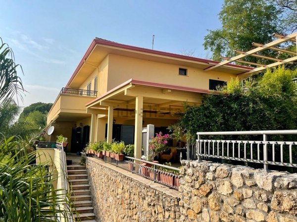 casa indipendente in vendita a Diamante