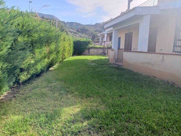 casa indipendente in vendita a Diamante