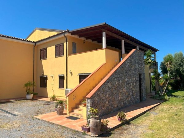 casa indipendente in vendita a Diamante