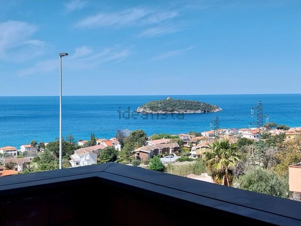 casa indipendente in vendita a Diamante