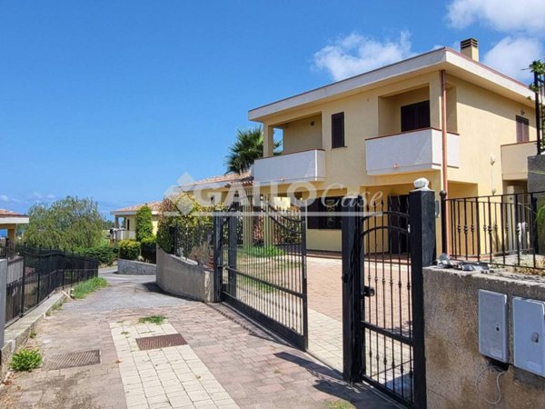 casa indipendente in vendita a Diamante